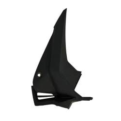 ฝาครอบตัวในด้านหน้าขวา